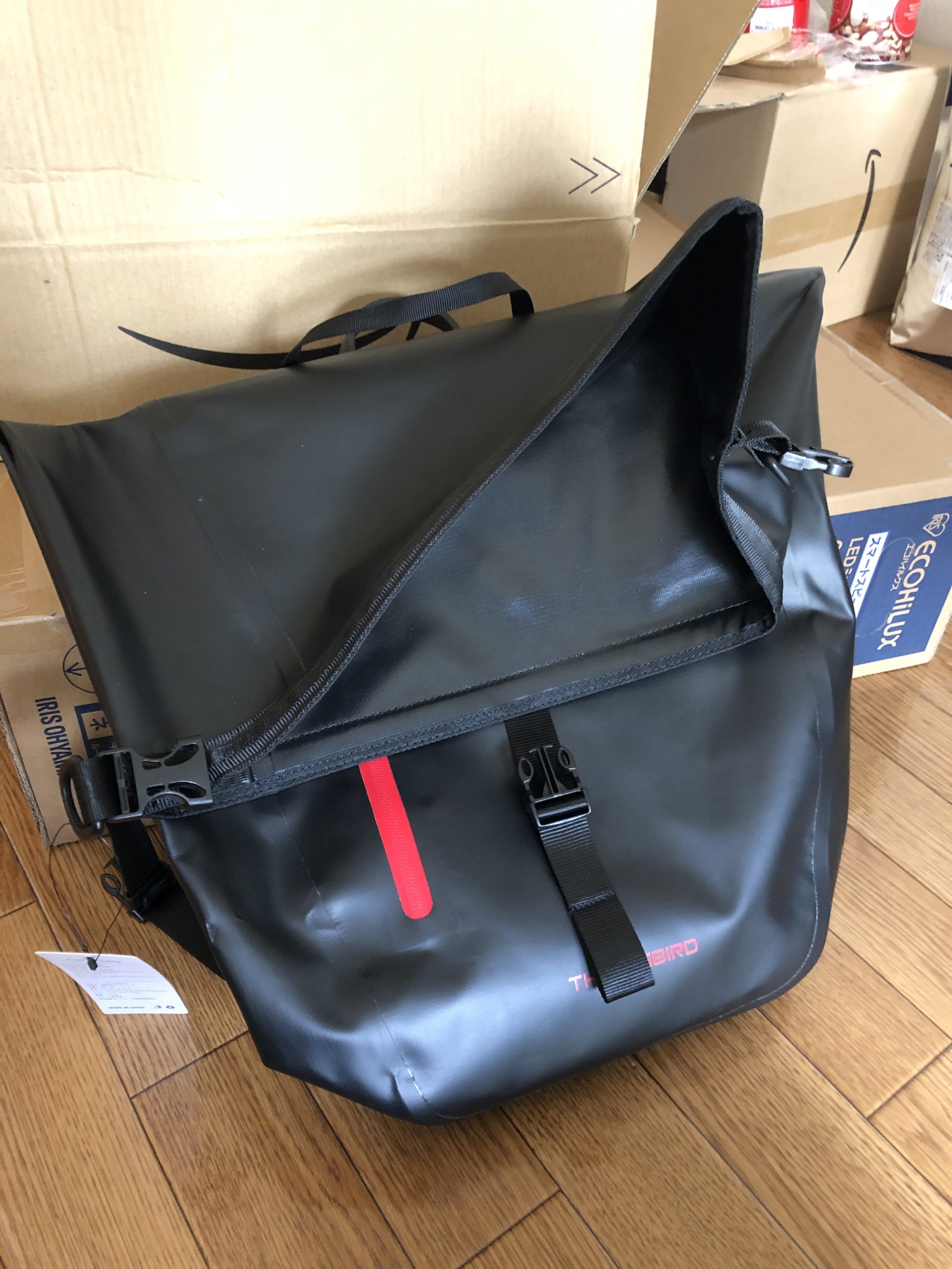 THRLEGBIRD pannier bag front img